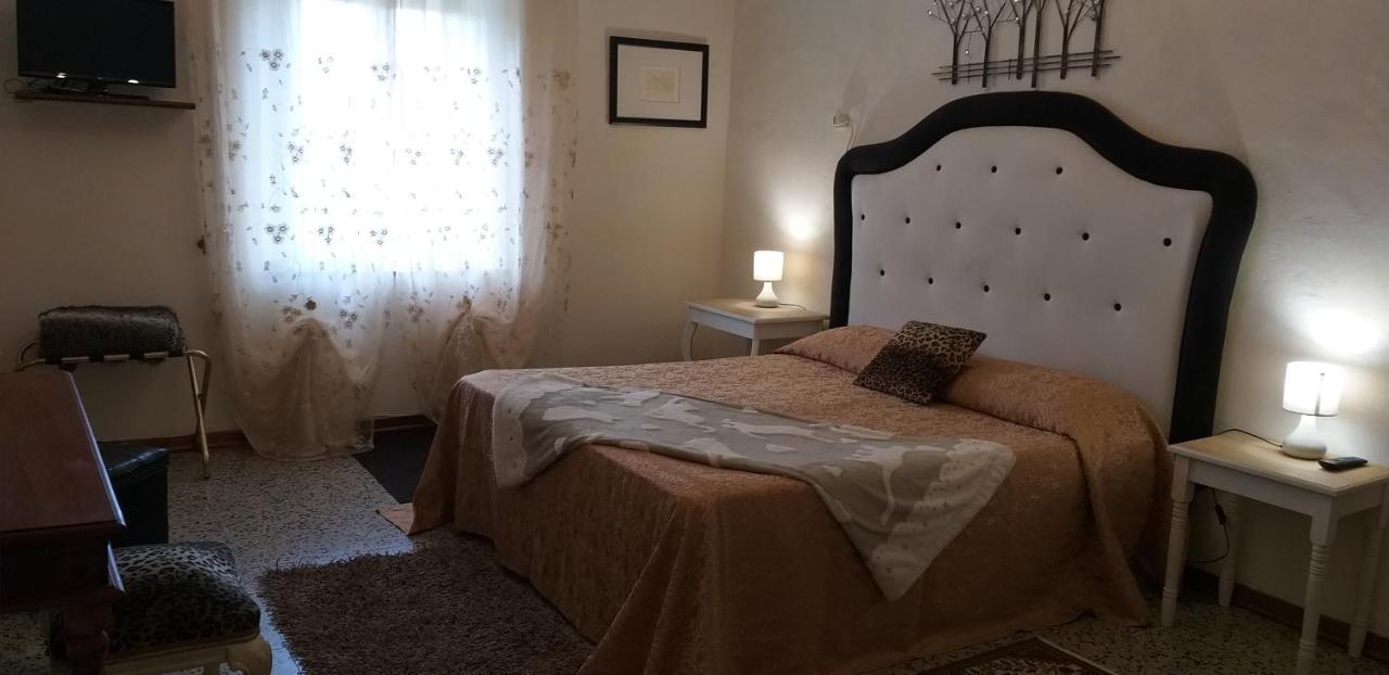 Bed and Breakfast La Cascina Della Grotta Di Tufo San Valentino  Екстер'єр фото